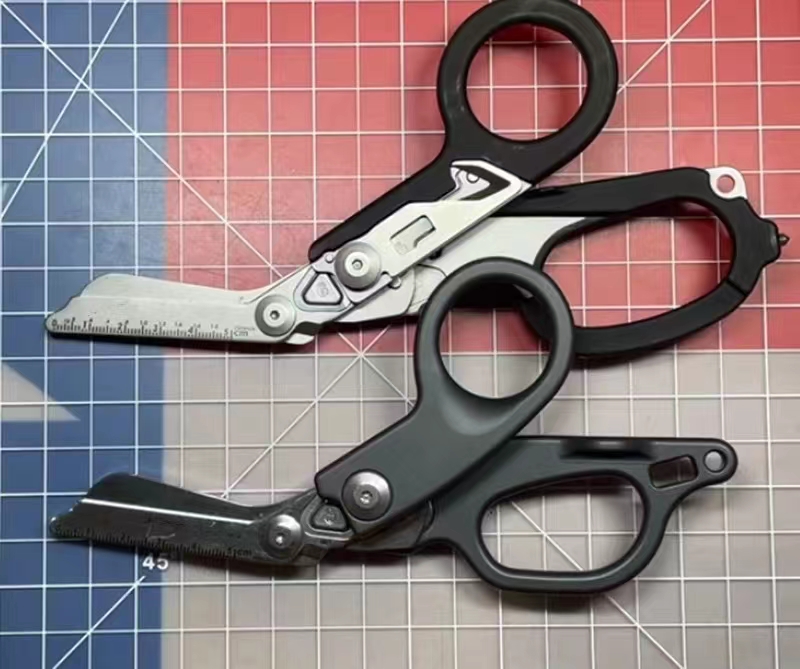 Emergency Shears Multifunctional Foldable Trauma Shears With Ring Cutter Highquality