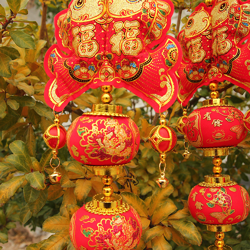 Red Paper Lanterns Hanging Decorations For Chinese Spring Festival