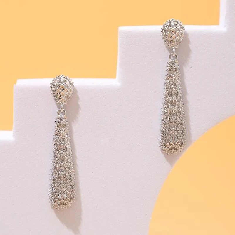 Pair Of Stylish Geometric Water Drop-shaped Embossed Earrings Suitable For New Year, Valentine's Day, Mother's Day, Carnival And Festivals As Gifts