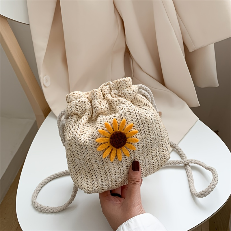 Floral Applique Decor Straw Bag for Beach, Cute Drawstring Design Crossbody Purse, Women's Bucket Shoulder Bag (5.1 x 5.9 x 1.9) Inch,one-size