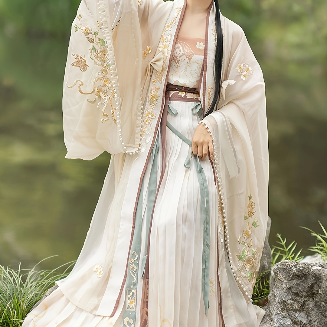 Embroidered Large Sleeve Hanfu Ancient Chinese Traditional Costume The ...