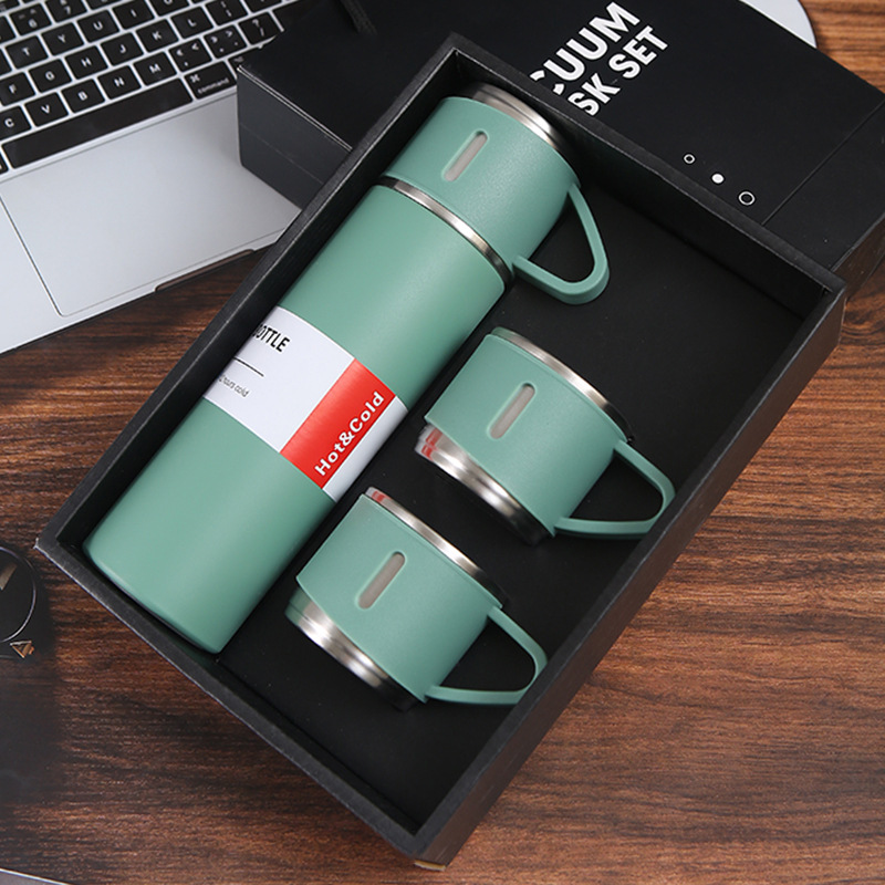 Q46 - Set of Bullet Vacuum Flask with 2 Stainless steel cups in Gift box -  Best corporate Gifts