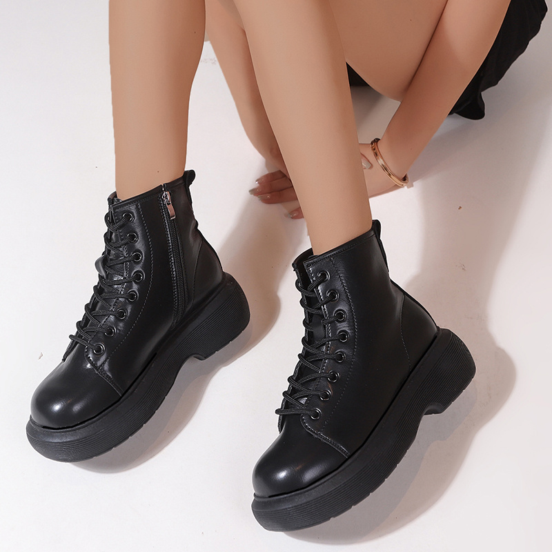 Round Toe Thick Soled Combat Boots Classic Platform Heel Ankle Boots ...