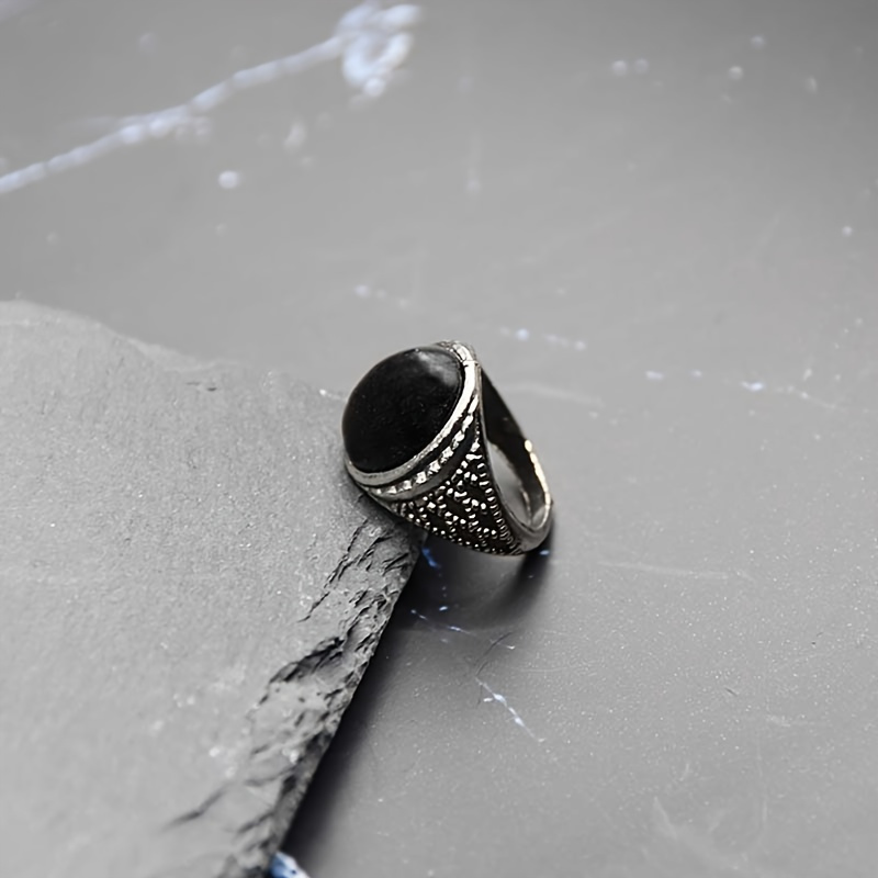 Men Vintage Ring Geometric Round Oval Gemstone Embossed Texture Ring ...
