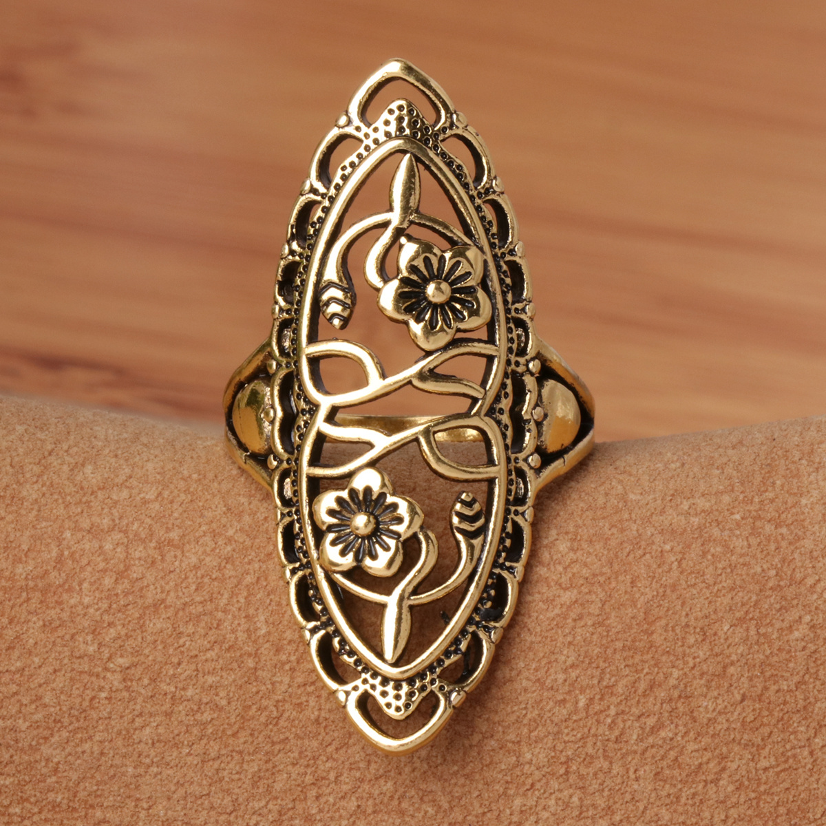 Vintage Flower Pattern Hollow Out Ring