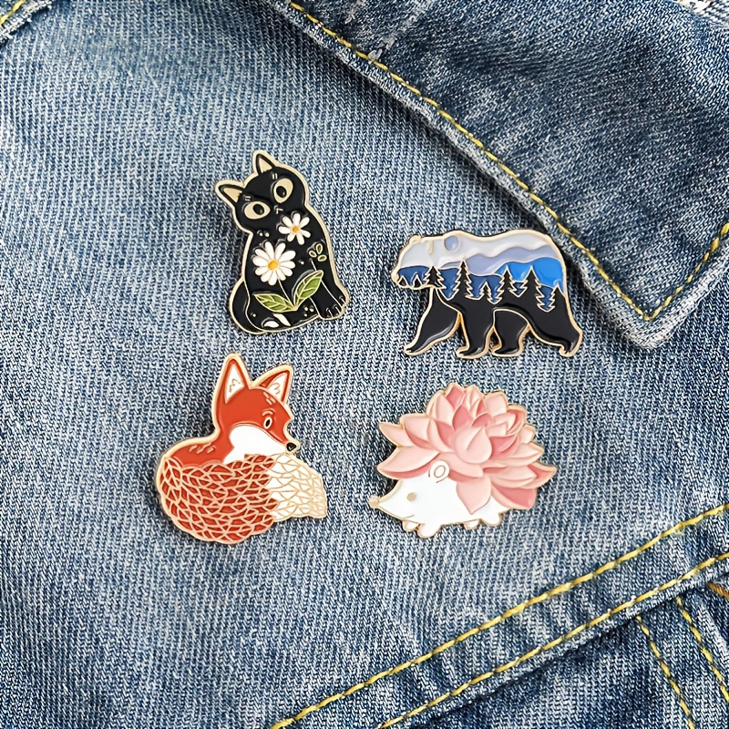 1pc Beautiful Design Cartoon Cute Alloy Cartoon Fox, Polar Bear, Hedgehog Paint Badge Pin For Clothes And Backpack Gift For Men&Women