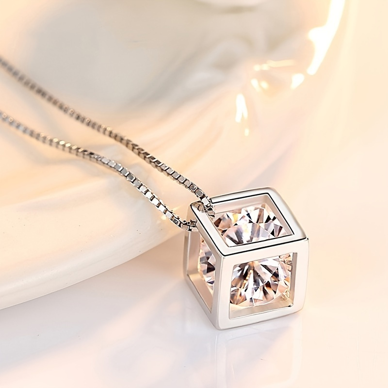

Hollow Cubic Shape Pendant Necklace Inlaid Shiny Zircon Elegant Neck Jewelry Decoration For Women & Girls
