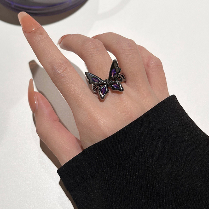 black butterfly ring