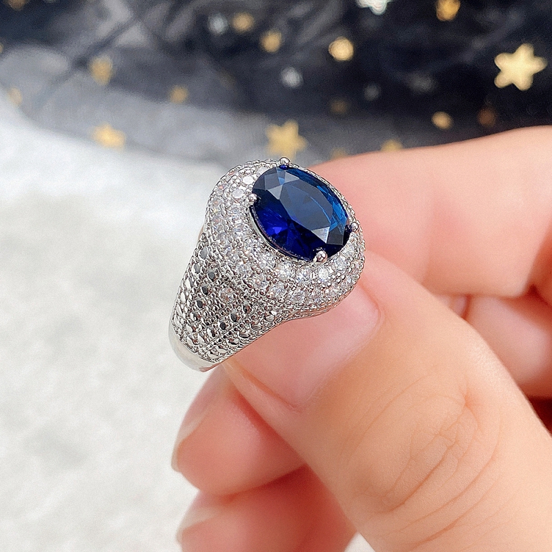 Elegant Vintage Oval-shaped Blue Zirconia Ring Designed For Women, Perfect For Princess-style Weddings, Engagements, And Banquet Parties, Featuring Micro- Zirconia Embellishments