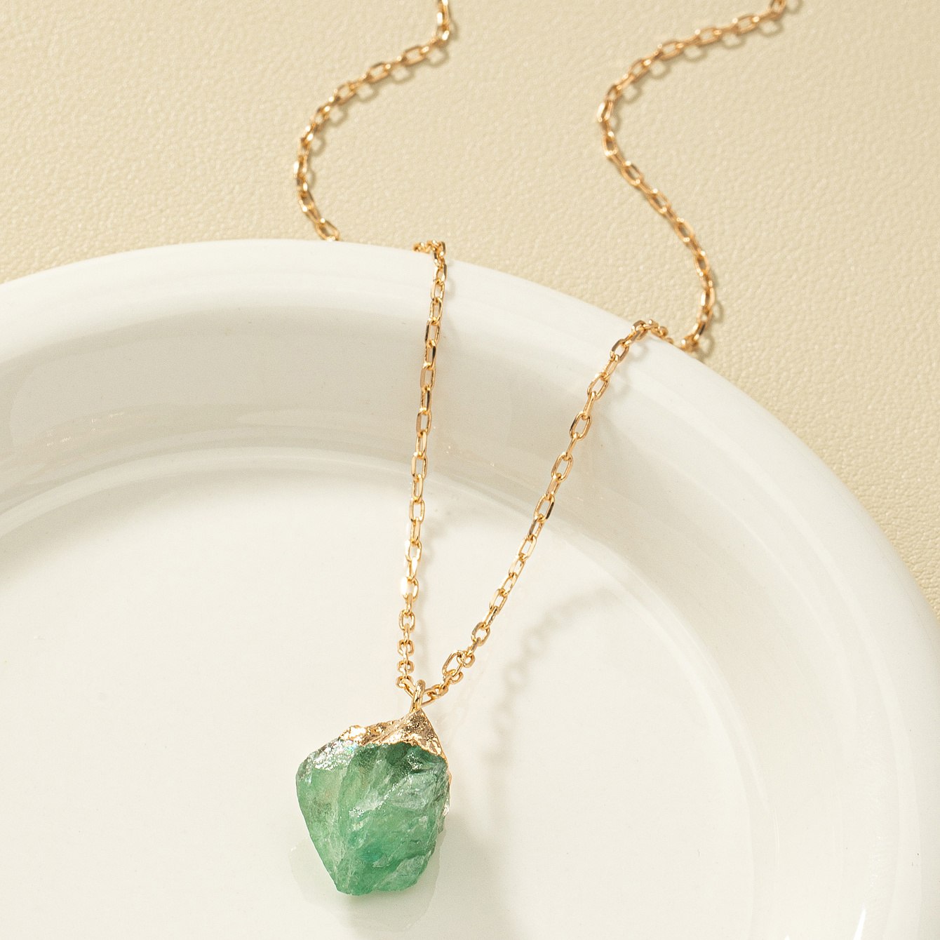 Irregular Natural Pendant Necklace 14k Gold Plated Niche Design Women's Necklace