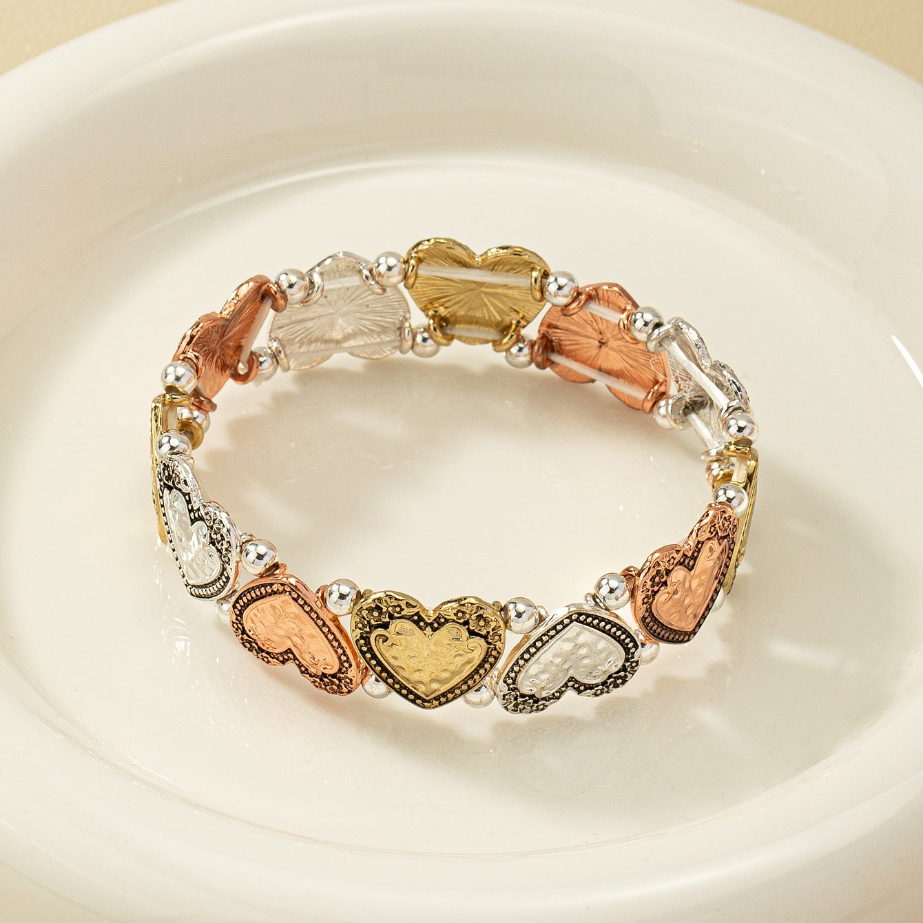 Heart Carved Pattern Elastic Bracelet