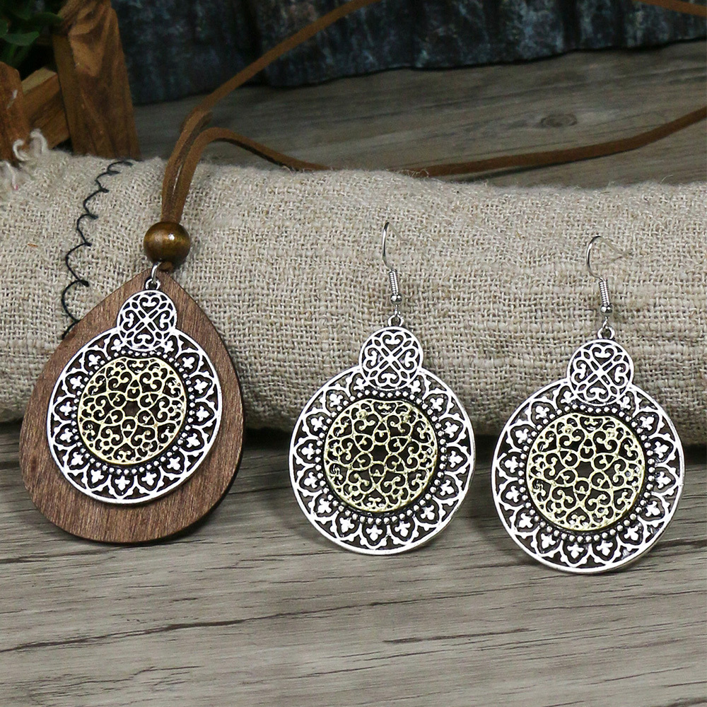 Vintage Style Ladies Jewelry Set Bronze Alloy Round Ring Pendant Earrings &  Necklace Set For Women Girls Daily Decor Ornament