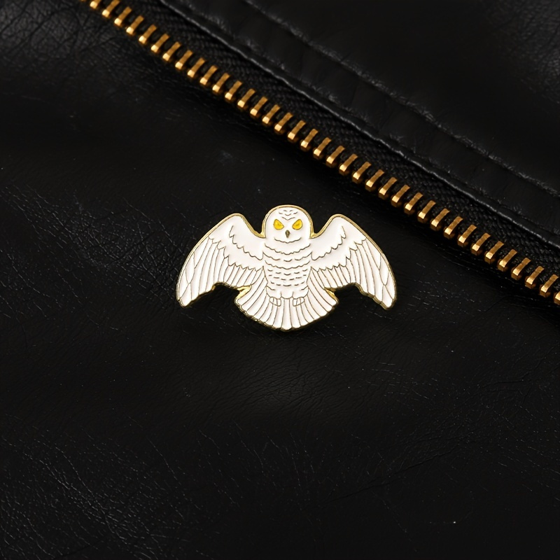 

Exquisite Owl Shaped Enamel Brooch - Animal Series Jewelry