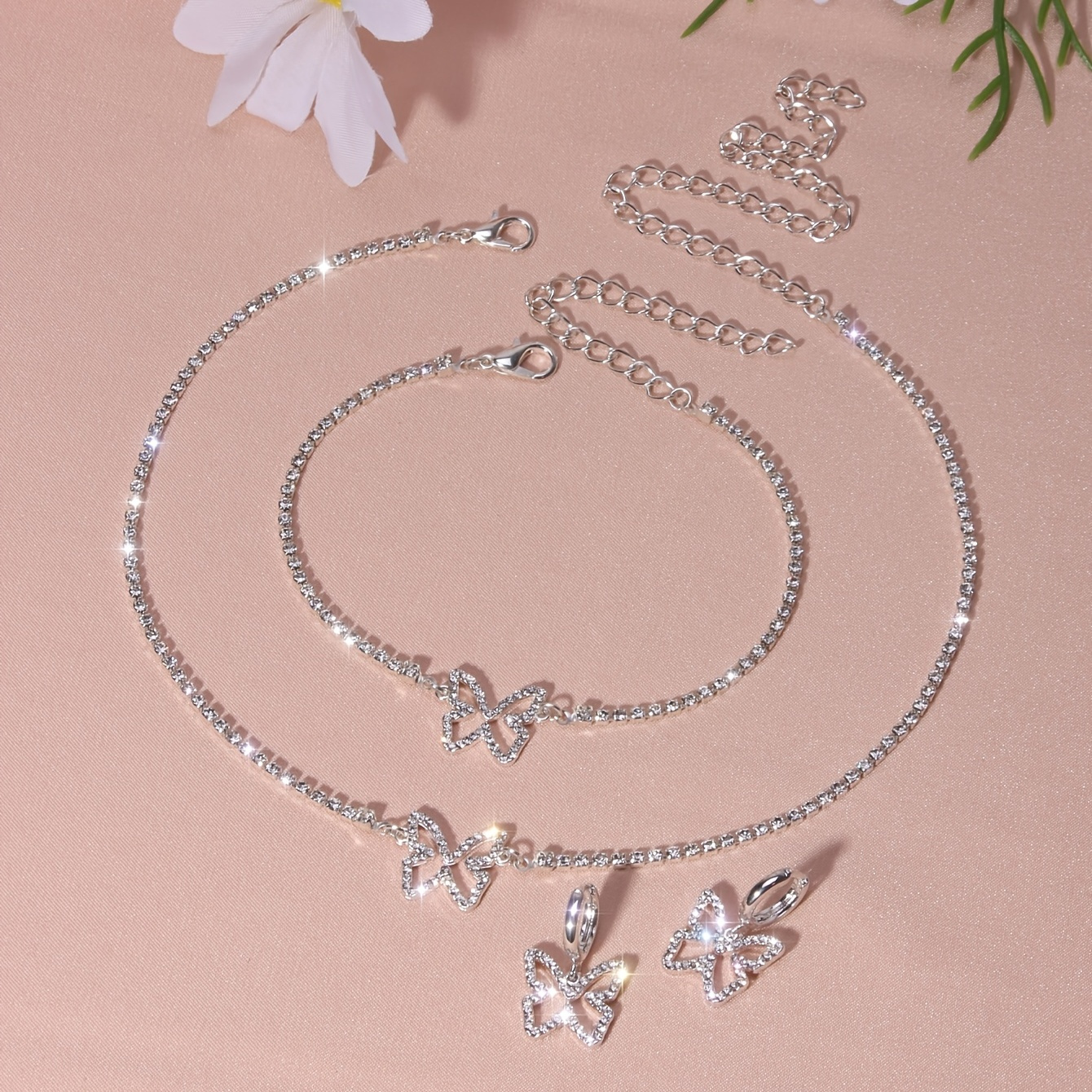 

Full Rhinestone Butterfly Decor Jewelry Set With Choker Necklace & Chain Bracelet & Dangle Earrings Adjustable Jewelry Set