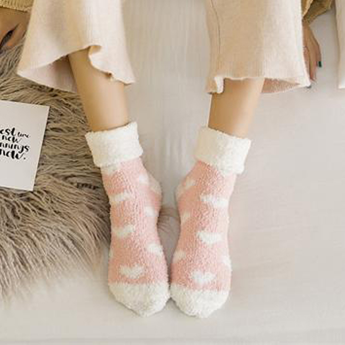 Single/ Heart Warm Coral Mid-calf Socks