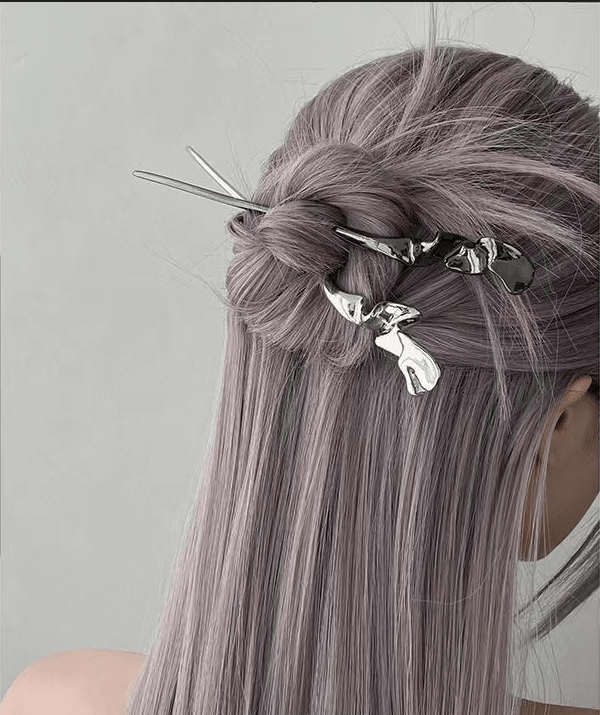 ASOS DESIGN hair clip claw with triangle design in silver tone | ASOS