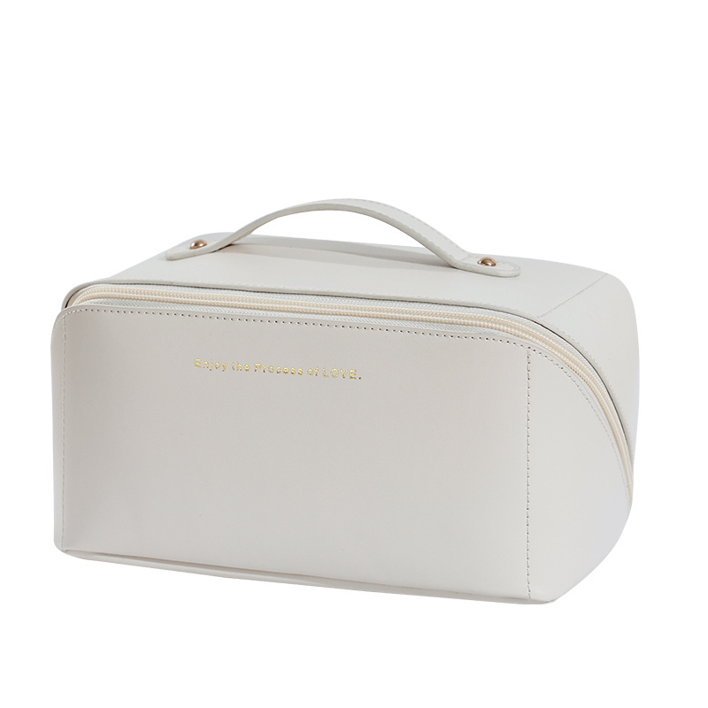 Moschino cosmetic online bag