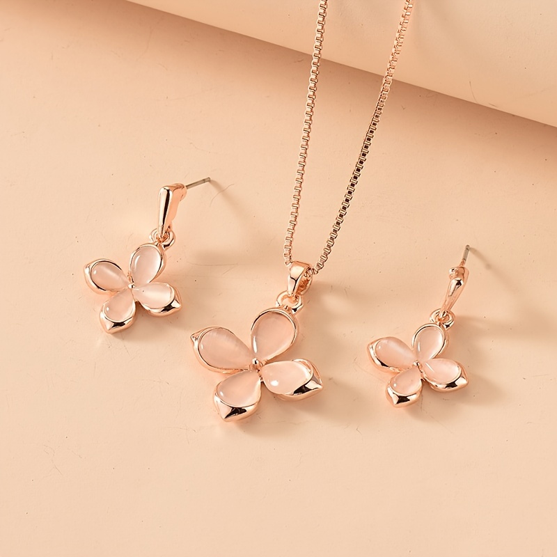 

Delicate Pink 4 Leaf Clover Opal Pendant Necklace & Earrings Jewelry Set Lucky Accessories Gift For Birthday Party St. Patrick's Day Holiday Ornament