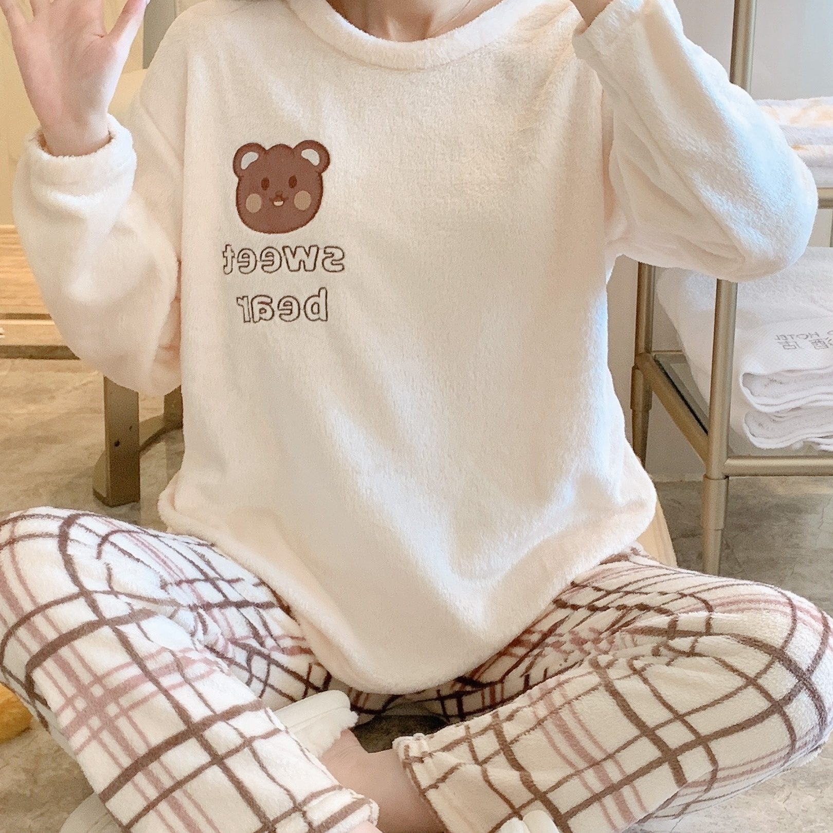 Cute Warm Teddy Bear Pattern Loungewear Pajamas Long Sleeve Pullover