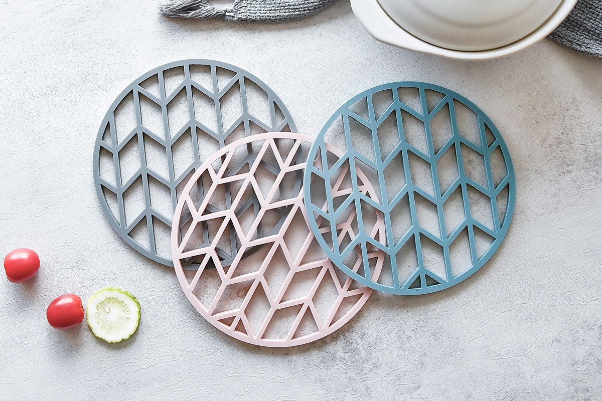 1pc silicone trivet mat hot pads holders for table countertop trivet insulated flexible non slip heat resistant kitchen hot pads trivets for hot dishes and table details 1
