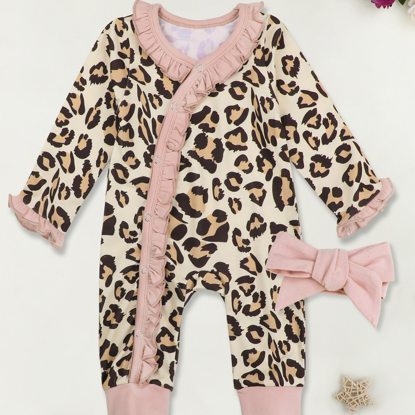 

Baby Girls Cute Leopard Print Ruffled Romper & Bow Headband Set