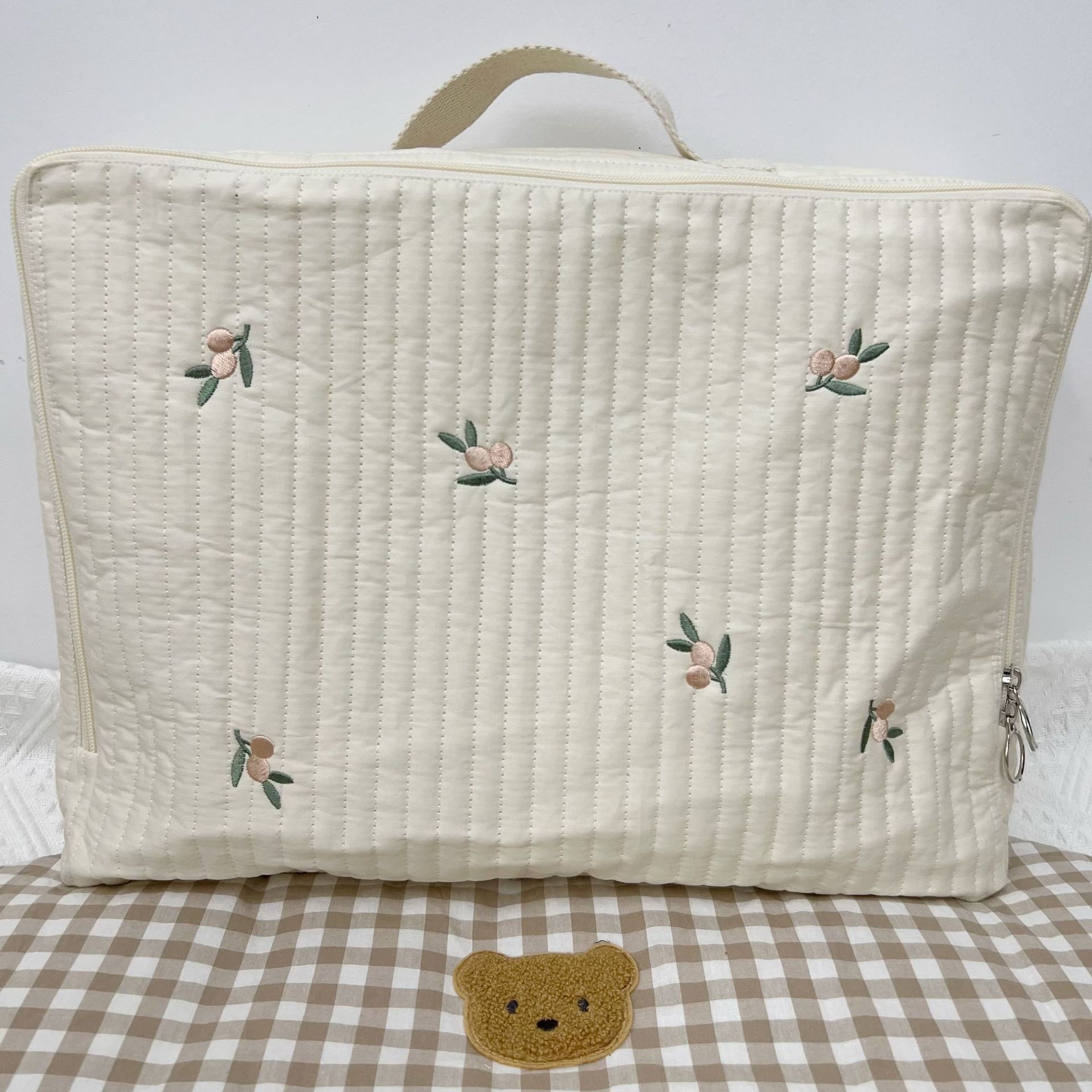 Large Capacity Mummy Bag with Bear Storage Design
