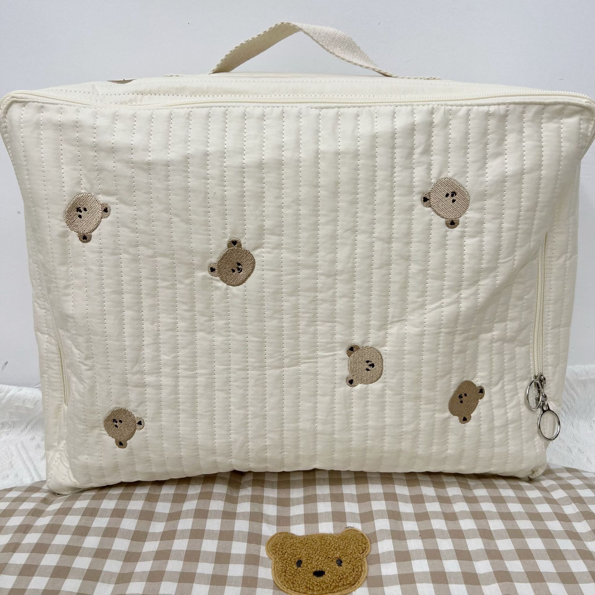 Large Capacity Mummy Bag with Bear Storage Design