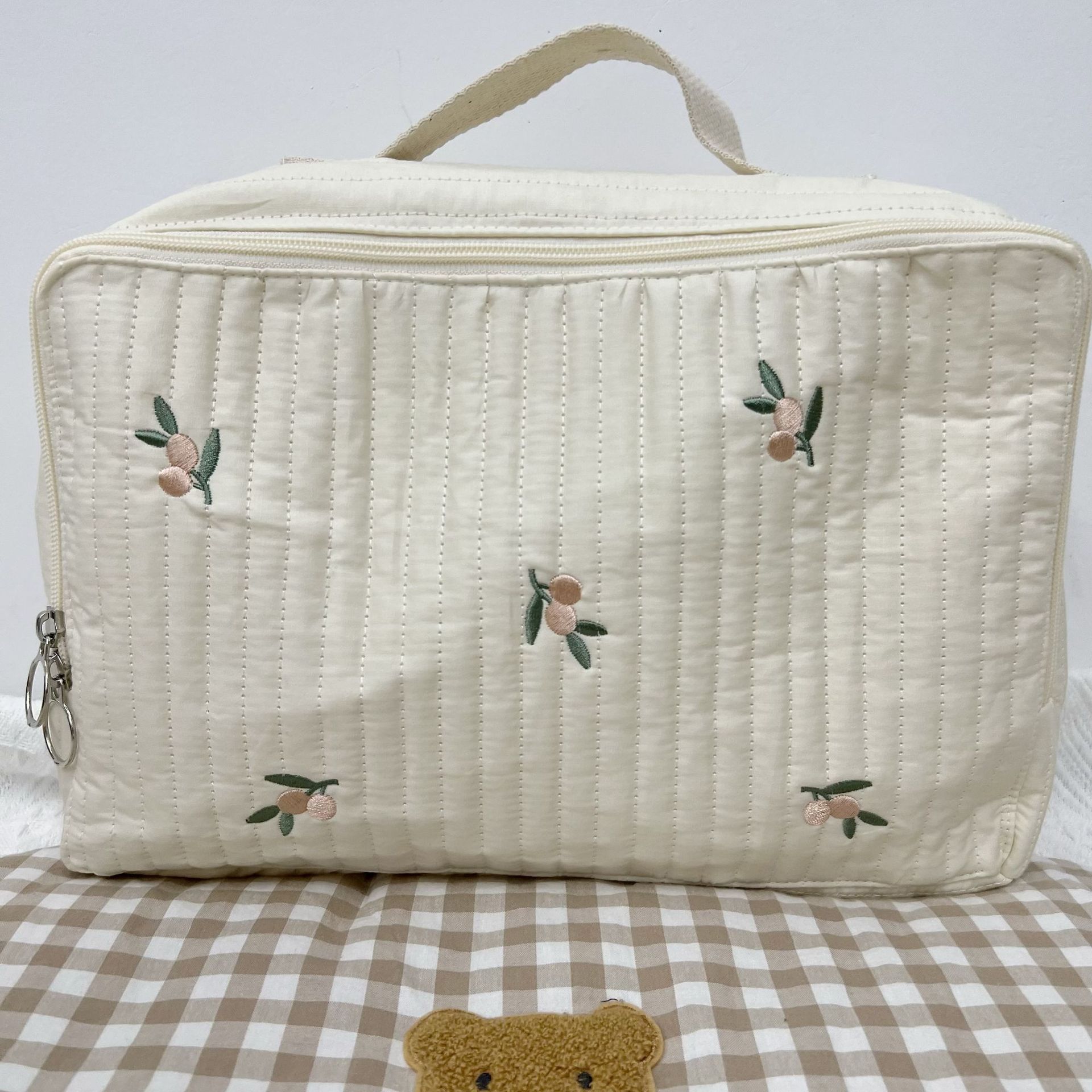 Large Capacity Mummy Bag with Bear Storage Design