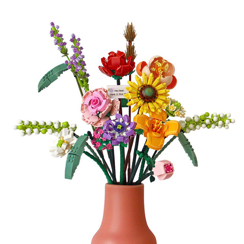 DIY Building Blocks Flowers - Plastic - Creative Floral Design from Apollo  Box