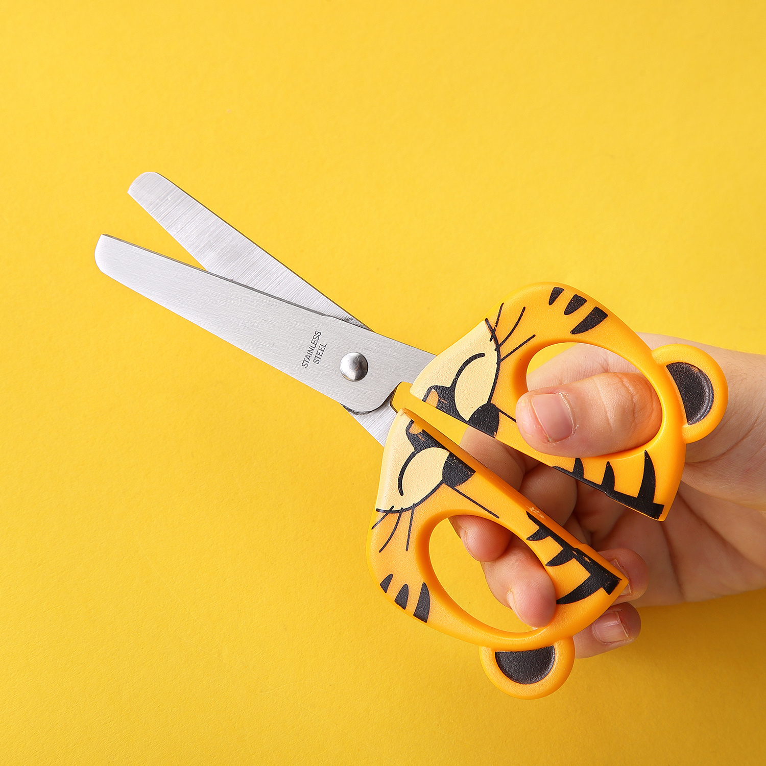 qucoqpe Kawaii Scissors for School Kids, Cute Animal Designs