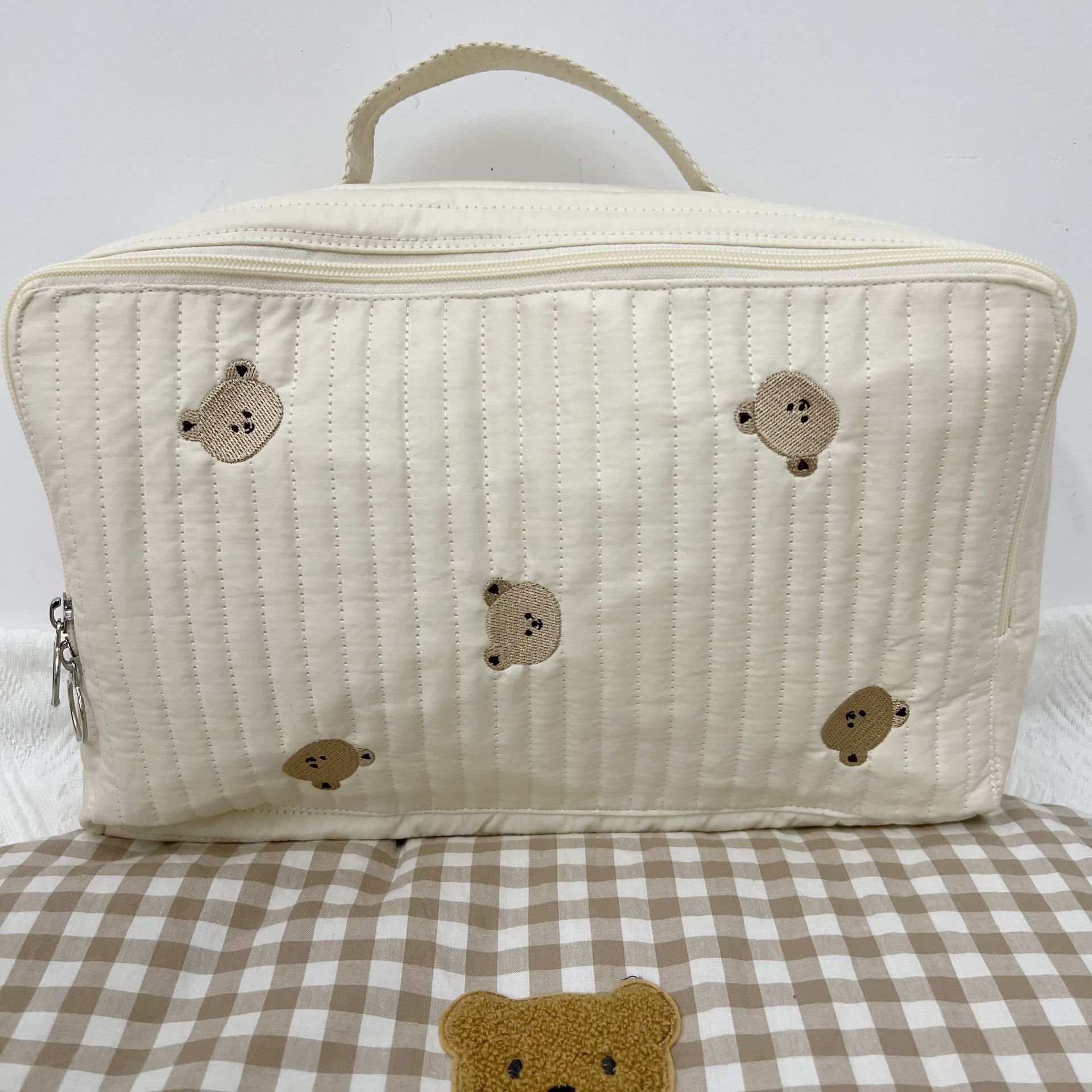 Large Capacity Mummy Bag with Bear Storage Design