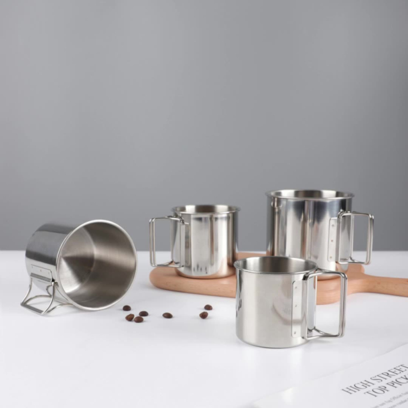 HUBERT® Stainless Steel Measuring Cup Set with Standard Strip Handles