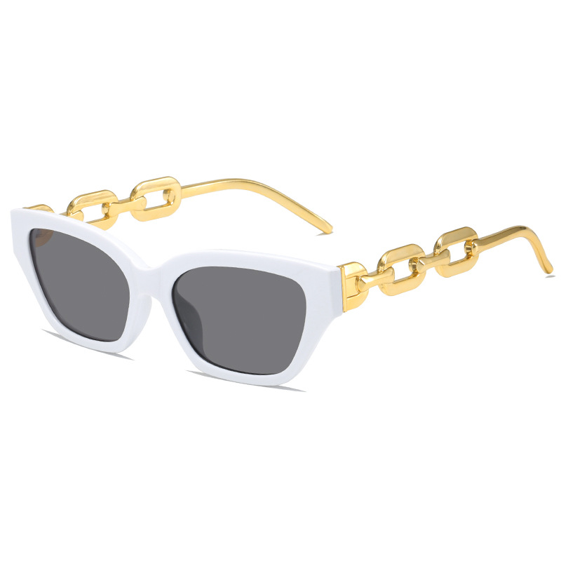 Gafas de sol de mujer Marca Louis Vuitton con montura blanca y detalles  dorados