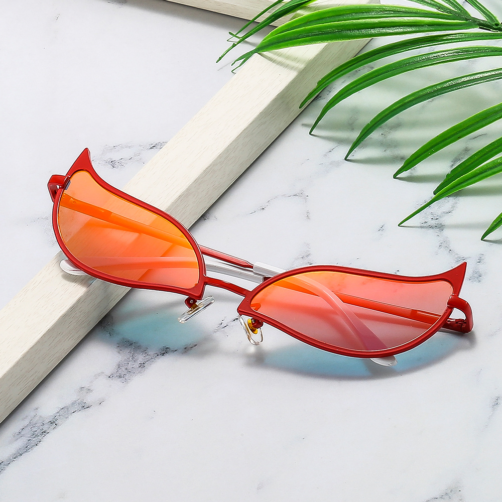 Donquixote Doflamingo Cosplay Sun Glasses , Anime Sunglasses