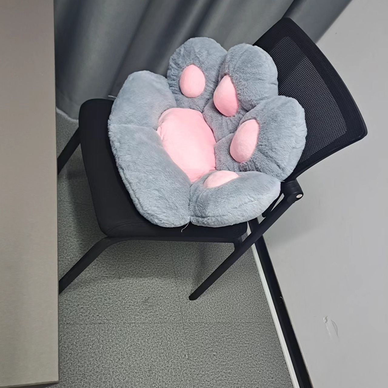 1pc Grey Cartoon Cat Paw Shaped Seat Cushion