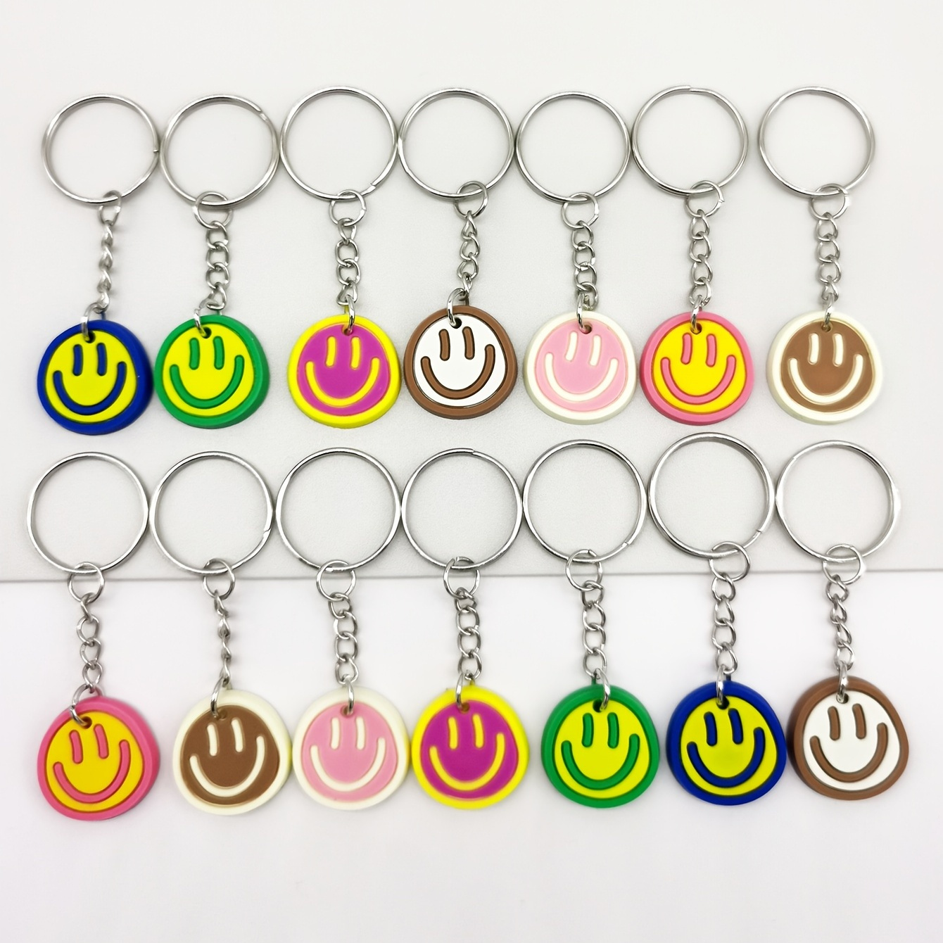 

14pcs Cartoon Smiling Face Key Chain Pvc Fashion Cute Cartoon Colorful Bag Key Chain Ornament Bag Purse Charm Accessories