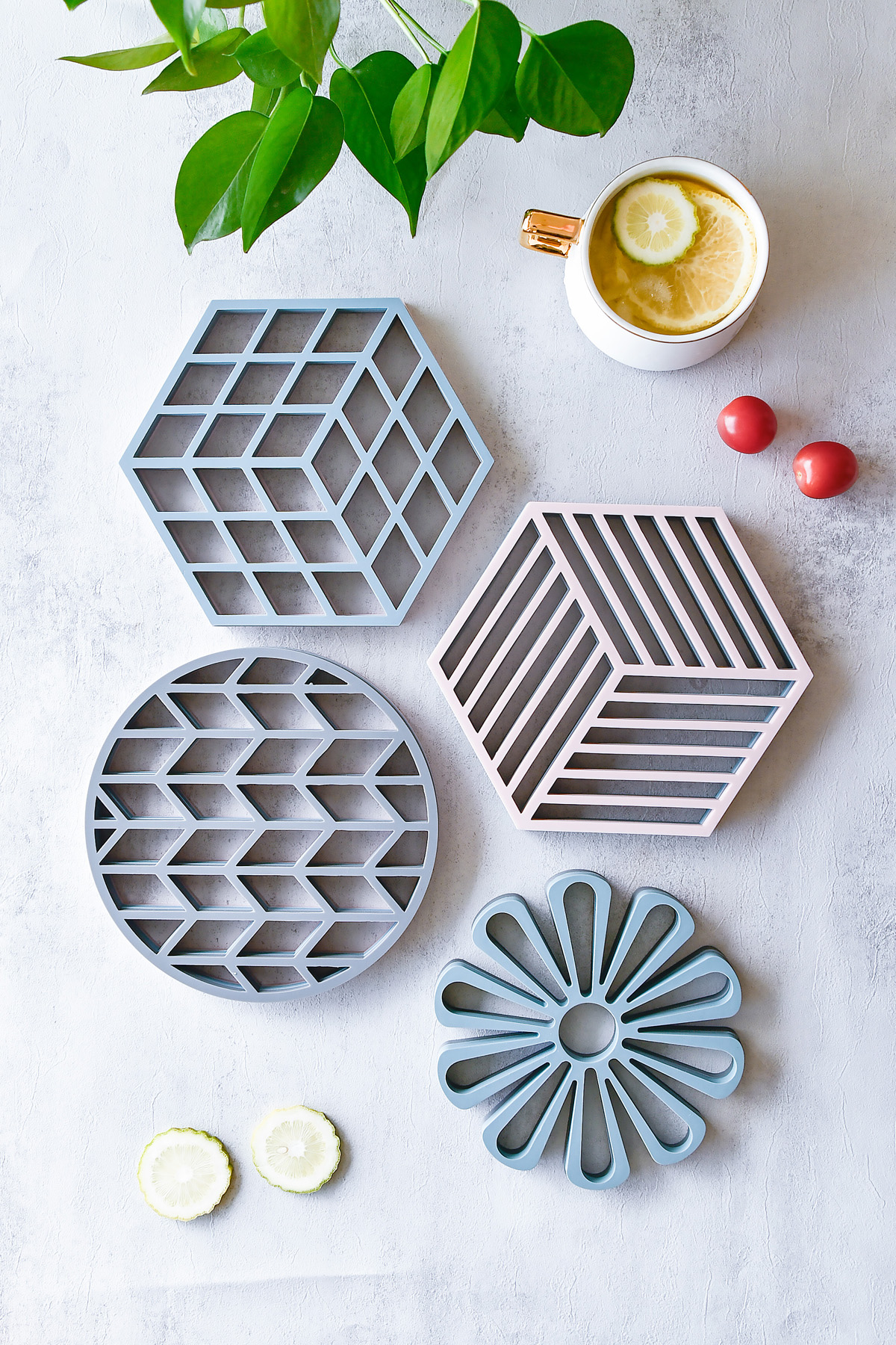 1pc silicone trivet mat hot pads holders for table countertop trivet insulated flexible non slip heat resistant kitchen hot pads trivets for hot dishes and table details 0