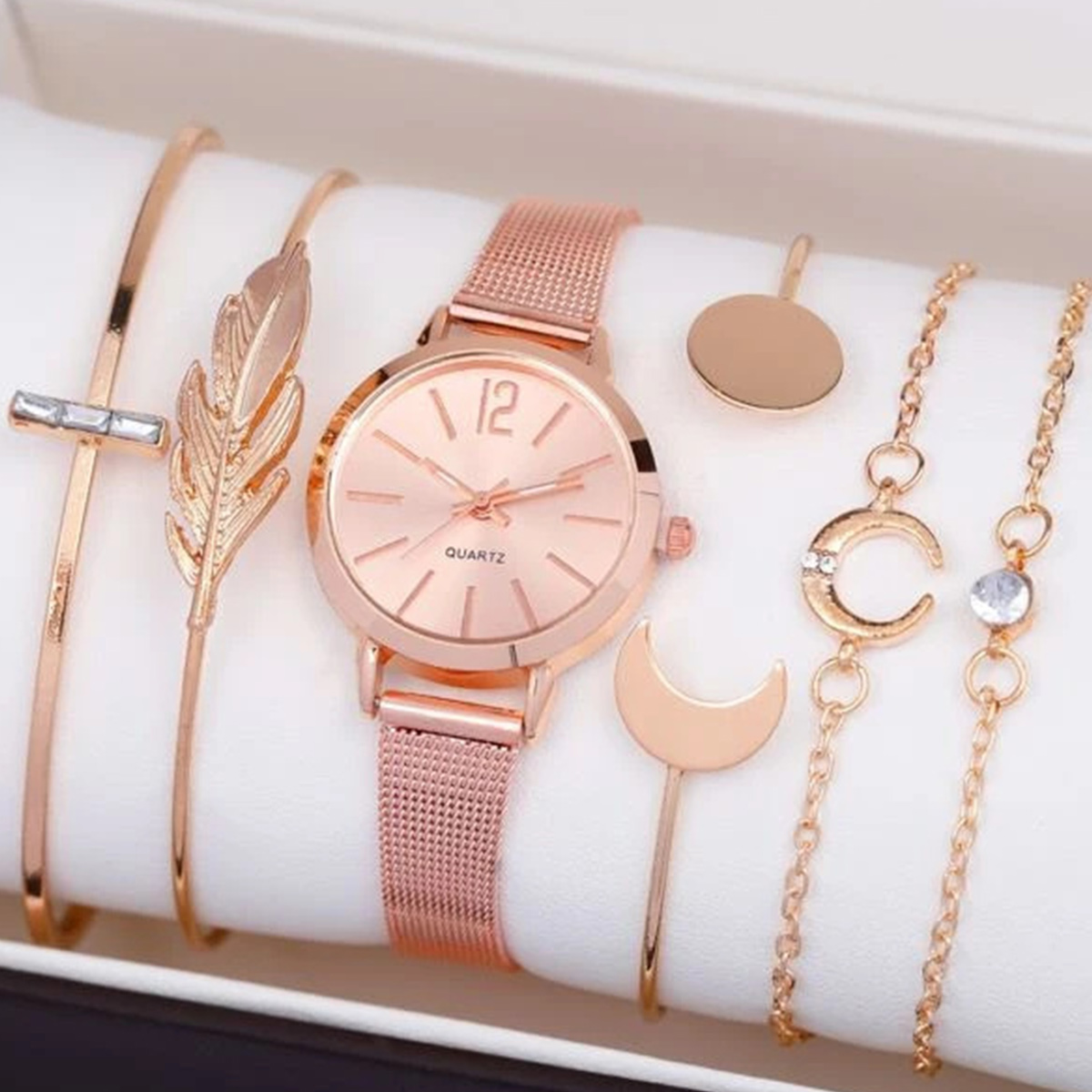 Ladies simple outlet watch