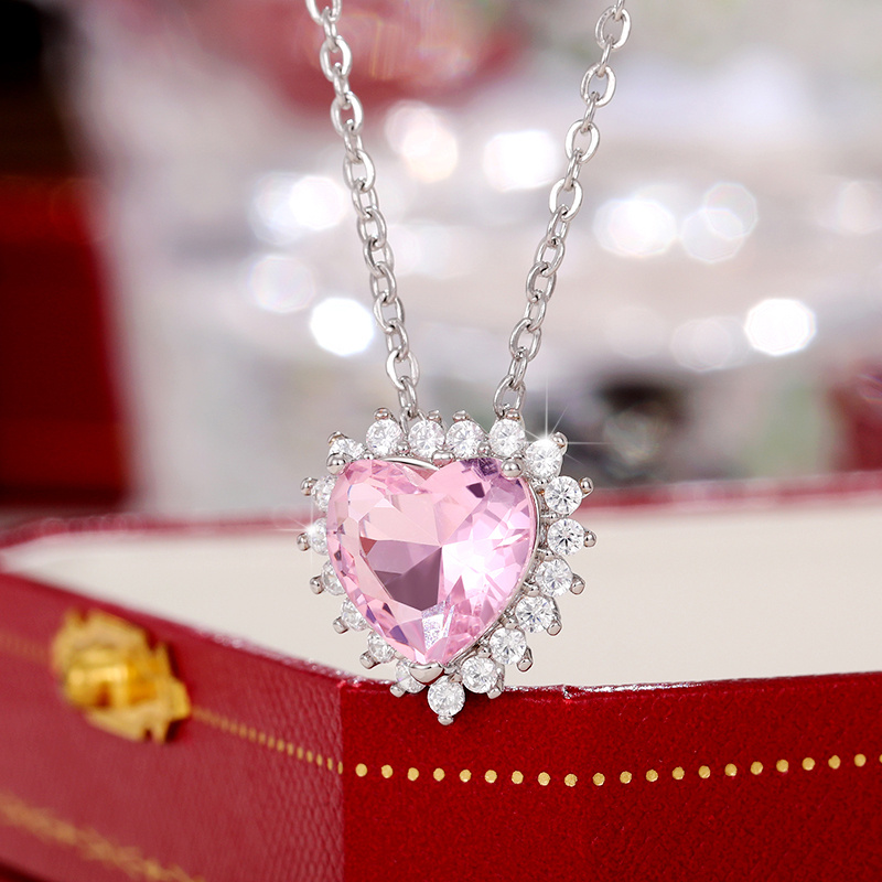 Pink Diamond Necklace Love Collarbone Chain Light Girlfriend Necklace  Birthday Gift Valentines Fashion Jewelry Silver Zircon Pink Heart Necklaces  Gift Wedding 