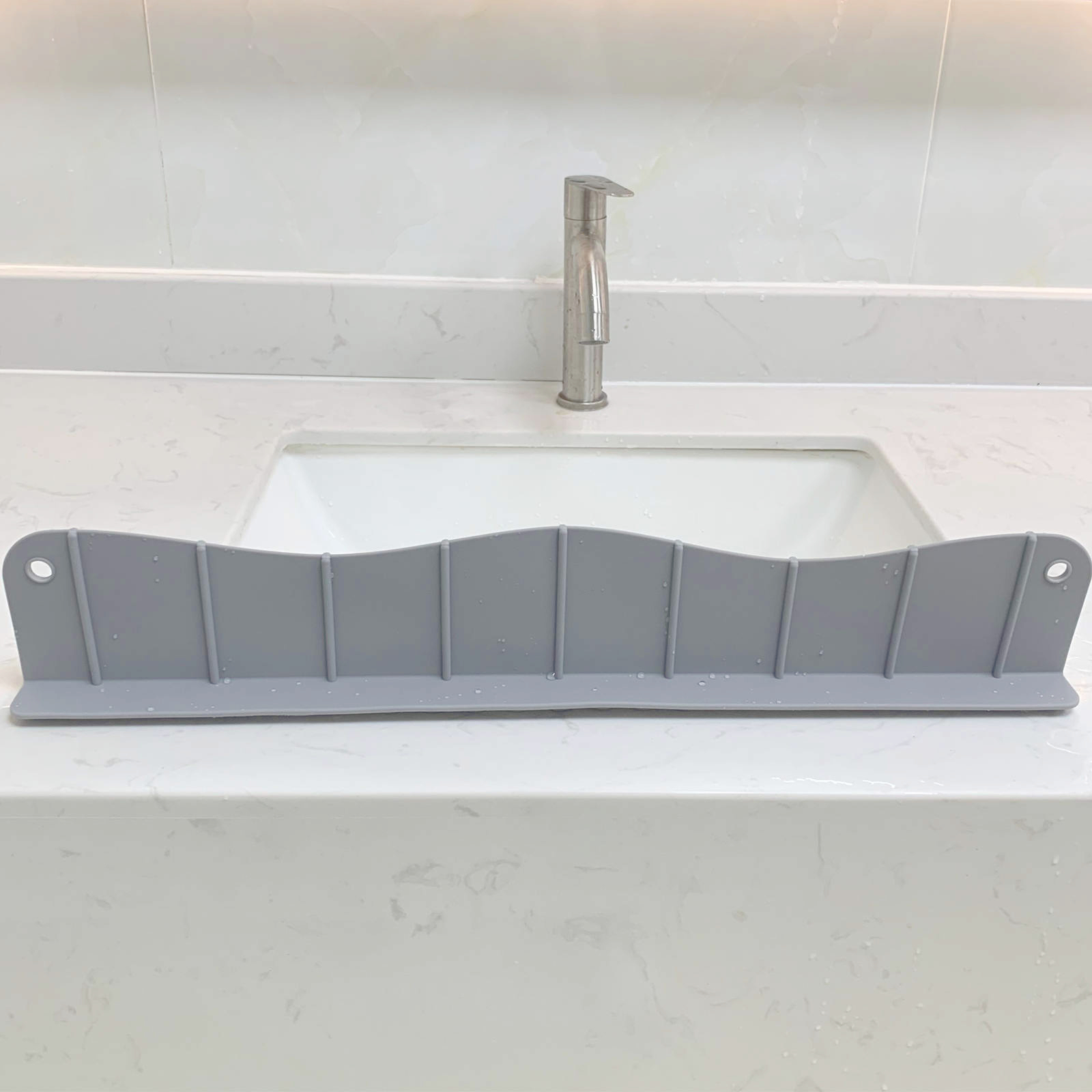 Global Phoenix NewHome Silicone Faucet Mat Kitchen Sink Splash Guard Drain Mat Drying Pad in Black