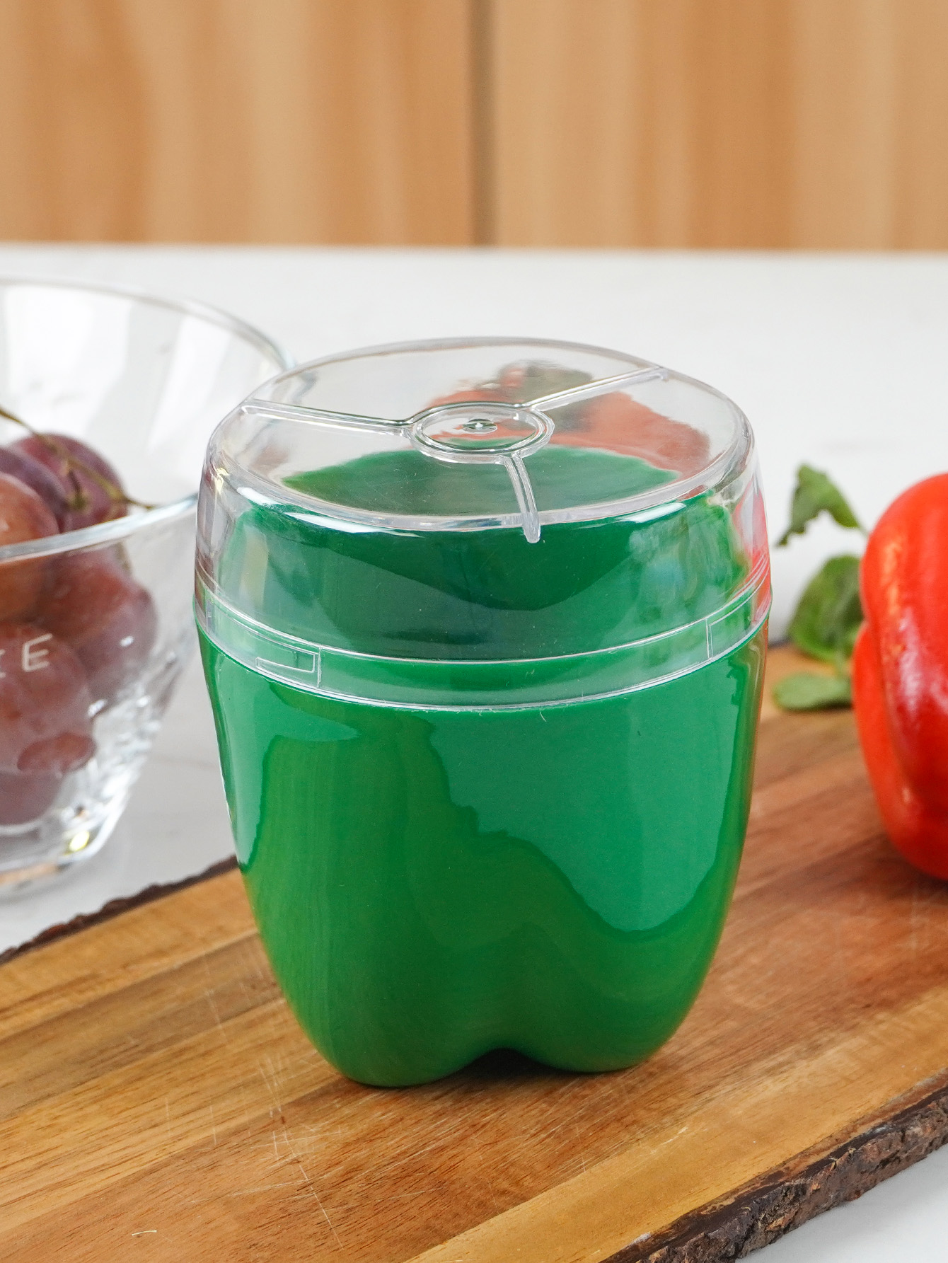 1pc Green Pepper Shaped Plastic Food Preservation Container, Pp