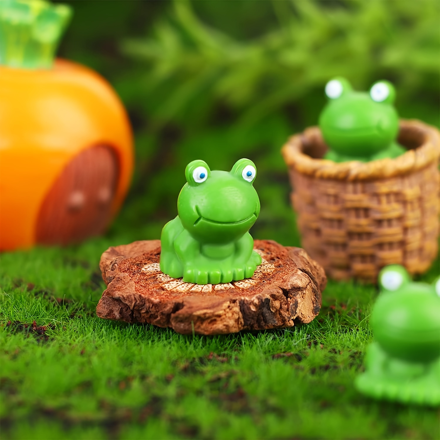 200 Pack Resin Mini Frogs Figurines | Cute Tiny Home Green Frog Miniature  Figurines | Tiny Animals for Garden Home Decorations | Ideal Christmas 