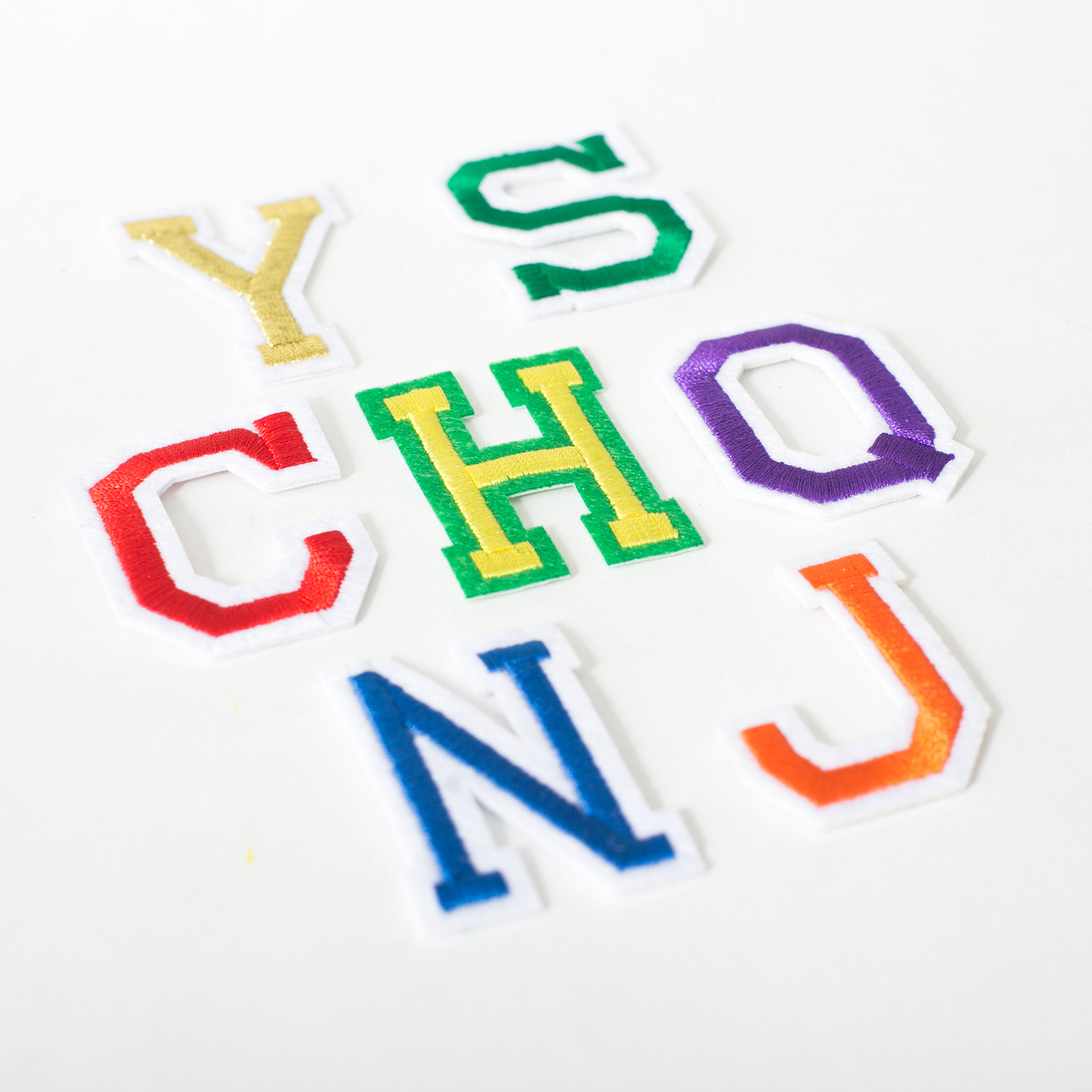 52 Stück Blumen Buchstaben Aufnäher Zum Aufbügeln - Bunte Applikationen Von A-Z Für Kleidung & DIY