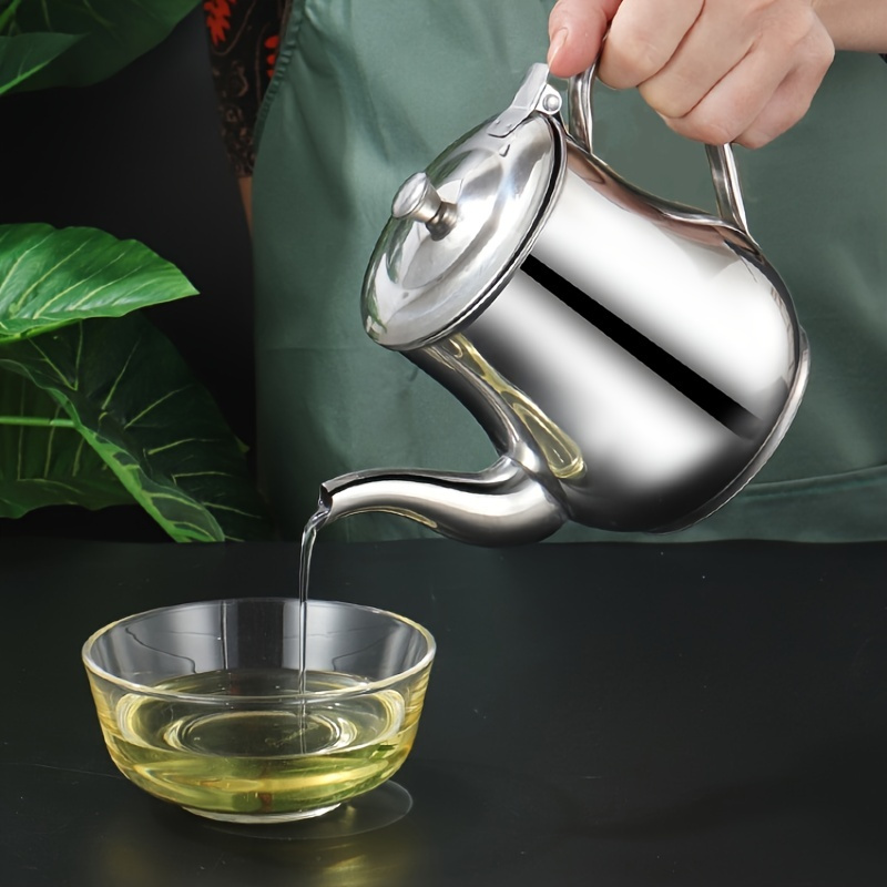 1pc 24oz Stainless Steel Oil Pan with Strainer - Perfect for Cooking and Baking