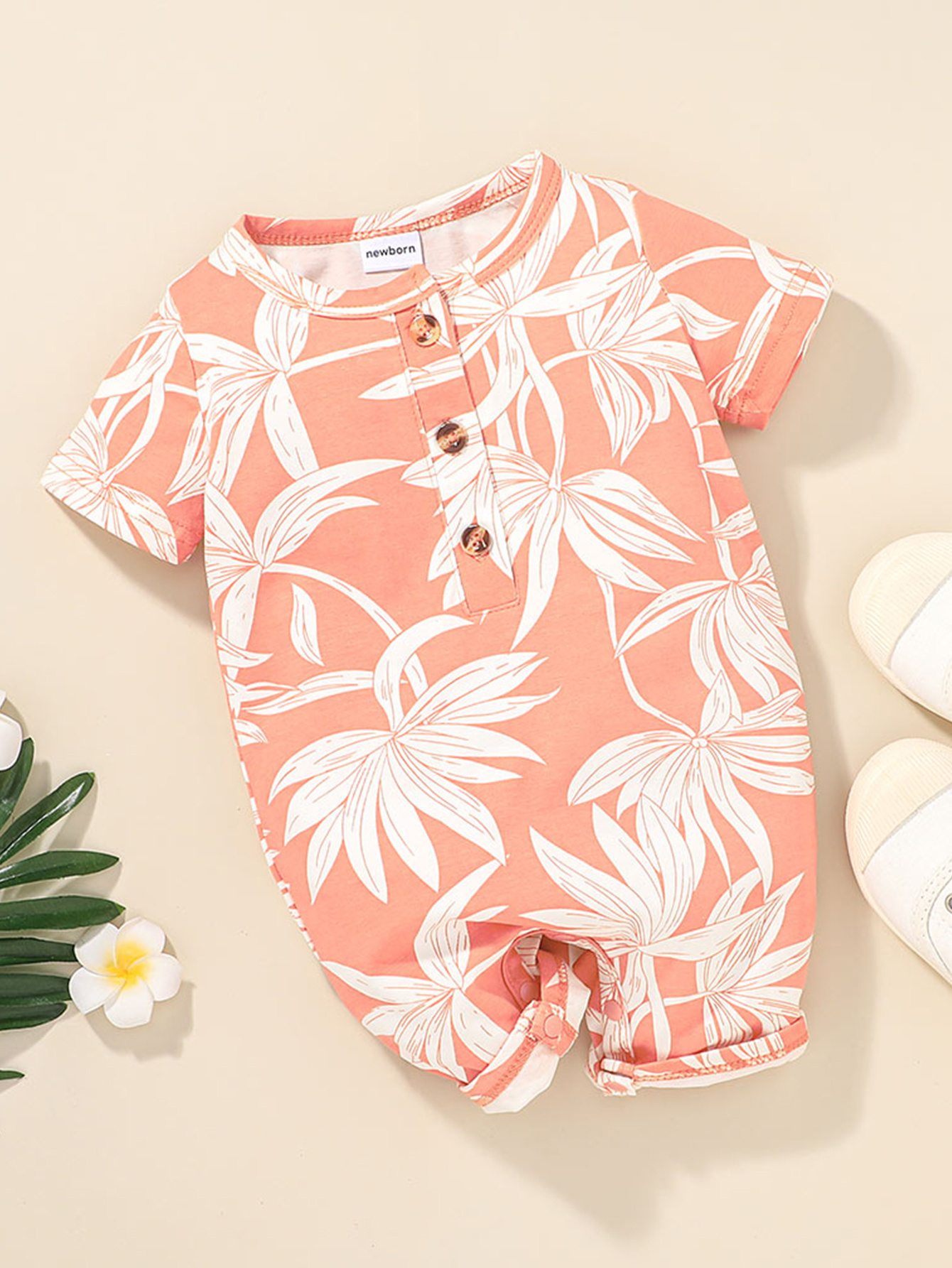ZINTAOZT Newborn Baby Girl Summer Outfit, Hello I'm New Here Fly Sleeve Ribbed Romper Floral Bowknot Shorts And Headband Set