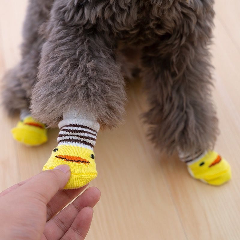 

Non-slip Christmas Pet Socks For Dogs And Cats - Keep Your Pets Warm And Safe On Slippery Floors