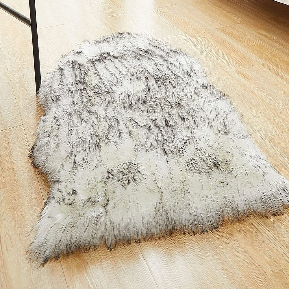 

1pc Plush And Luxurious Sheepskin Rug For Bedroom And Living Room - Soft And Cozy Faux Fur Floor Covering
