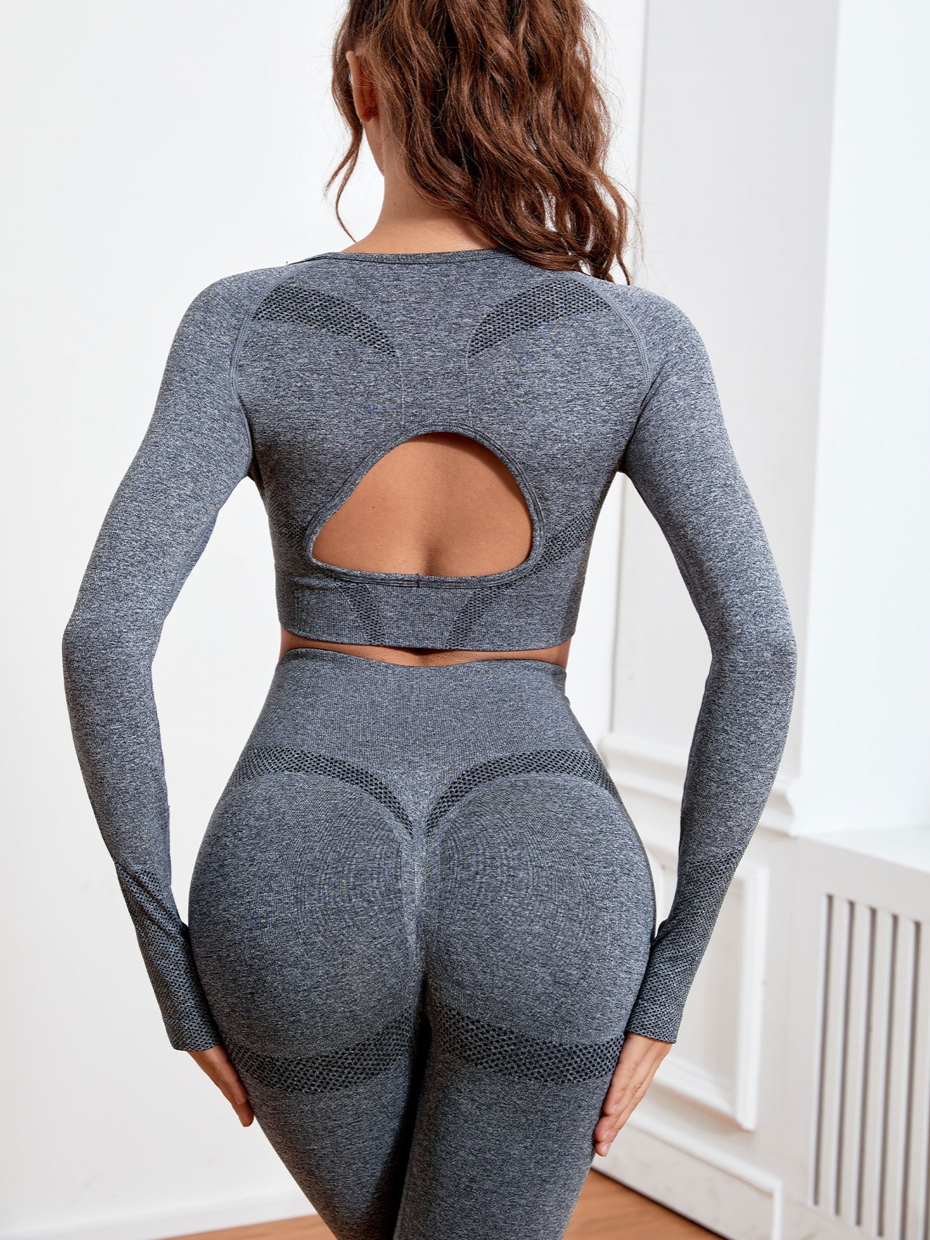 Stylishine Women Seamless Long Sleeve Bodycon Crop Tops Stretch Yoga  Athletic Shirts Control Workout Gym Black Small