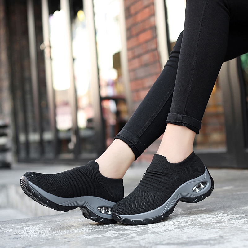 Womens Black Walking Shoes.