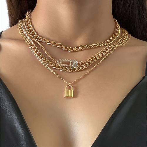 4pcs Women's Chain Necklace Set Pin And LockChoker For Women Unisex Cool Hip Hop Miami Cuban Diamond-Cut Chain Choker Necklace (Lock Pendant Golden)